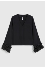 ΓΥΝΑΙΚΕΙΑ ΜΑΥΡΗ ΜΠΛΟΥΖΑ ΜΕ ΒΟΛΑΝ ΣΤΑ ΜΑΝΙΚΙΑ 